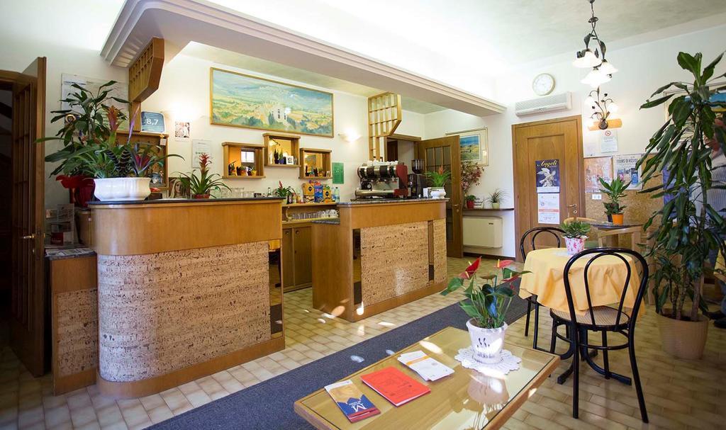 Hotel Vignola Assisi Eksteriør bilde
