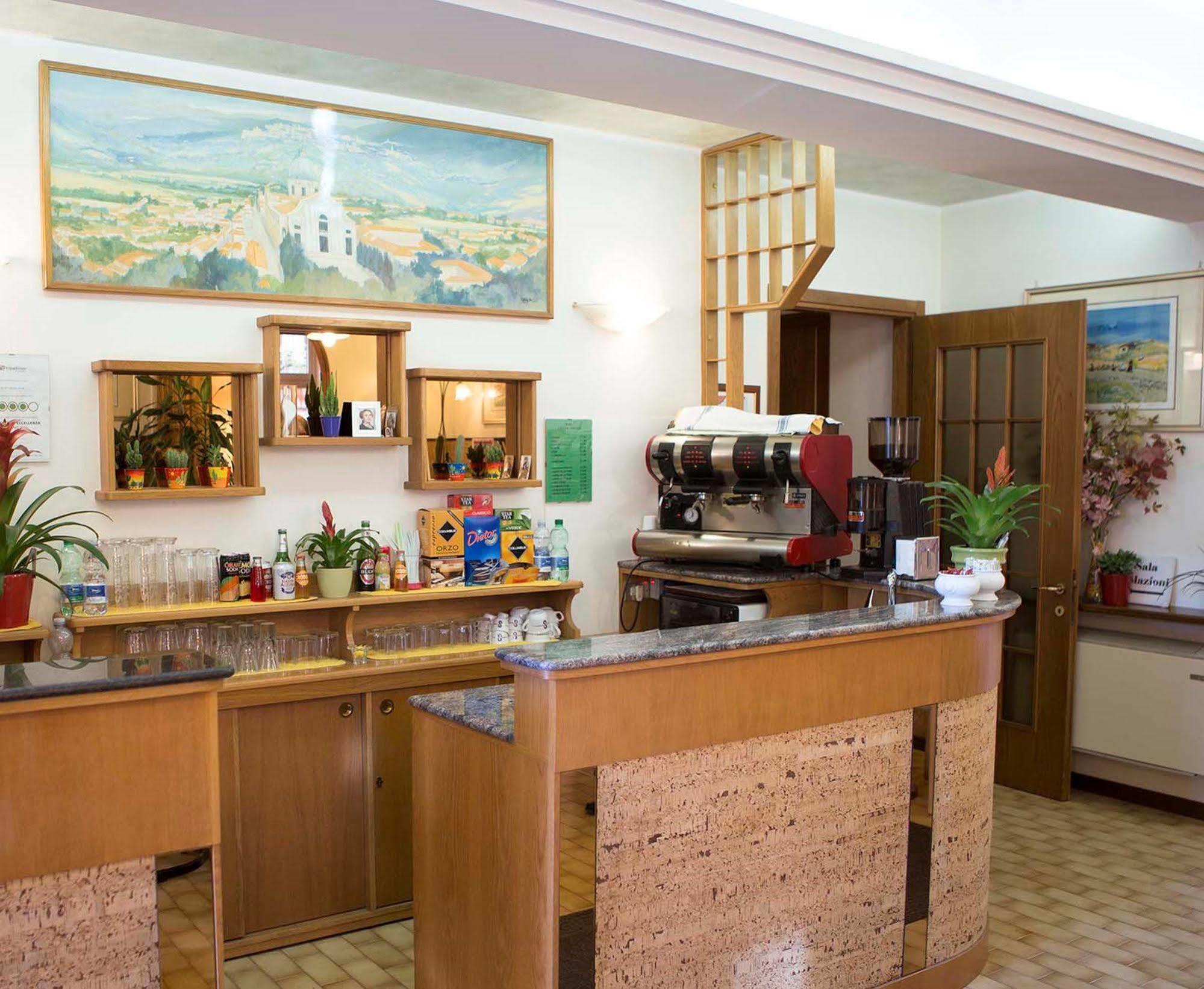 Hotel Vignola Assisi Eksteriør bilde