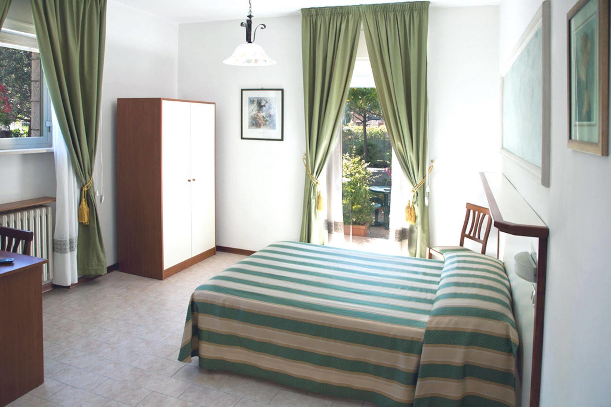 Hotel Vignola Assisi Eksteriør bilde