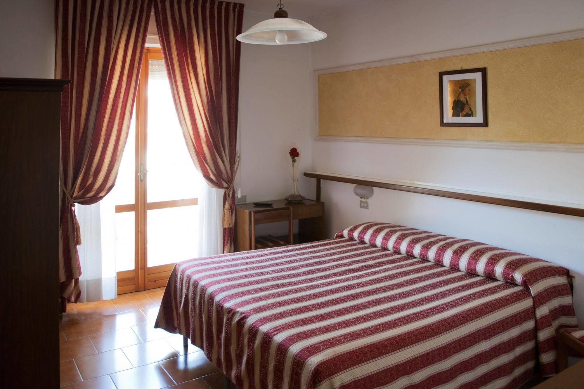 Hotel Vignola Assisi Eksteriør bilde
