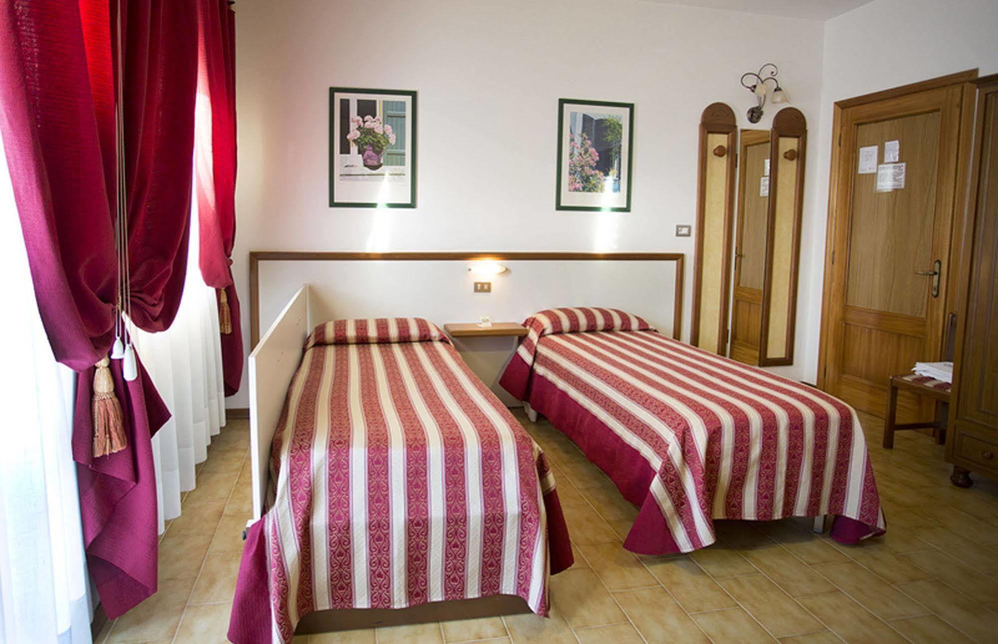 Hotel Vignola Assisi Eksteriør bilde
