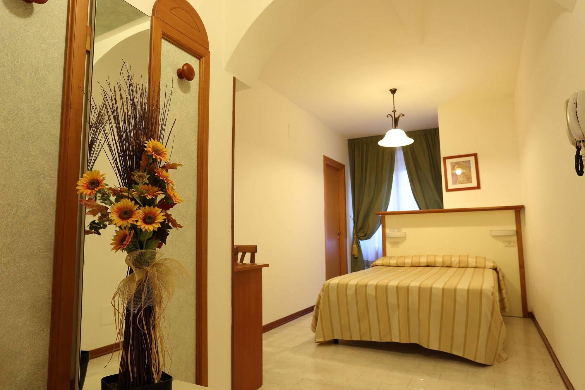Hotel Vignola Assisi Eksteriør bilde