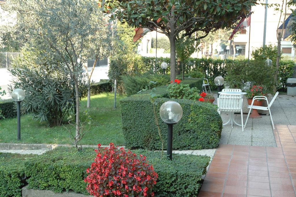 Hotel Vignola Assisi Eksteriør bilde